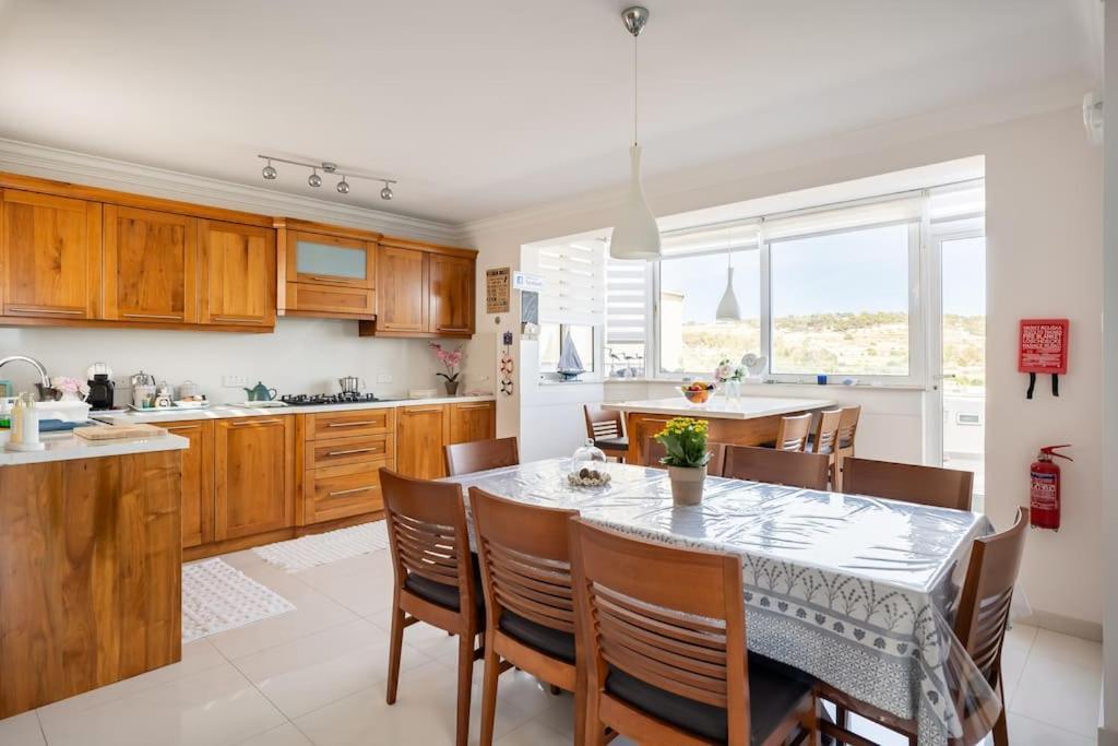Seagull Penthouse Marsaxlokk Appartement Buitenkant foto