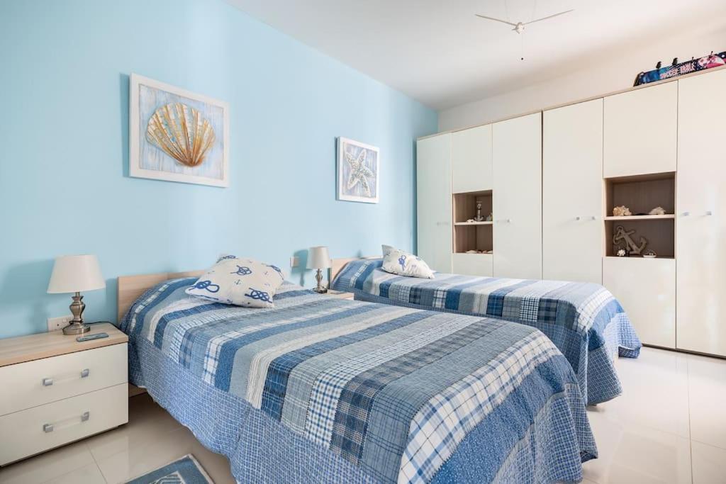 Seagull Penthouse Marsaxlokk Appartement Buitenkant foto