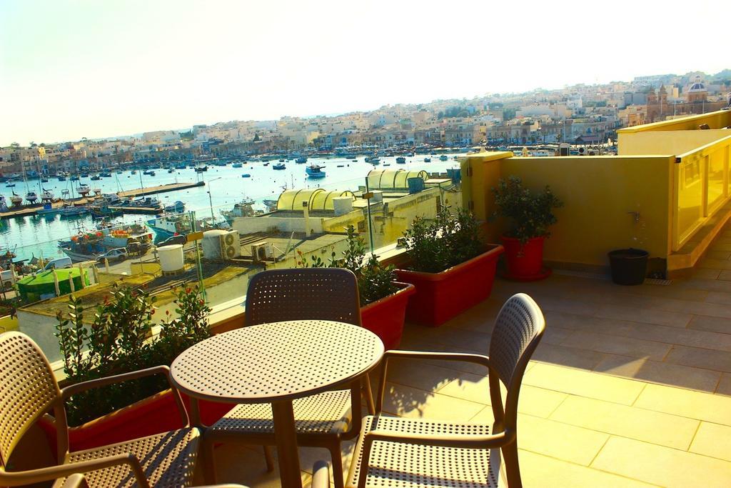Seagull Penthouse Marsaxlokk Appartement Buitenkant foto