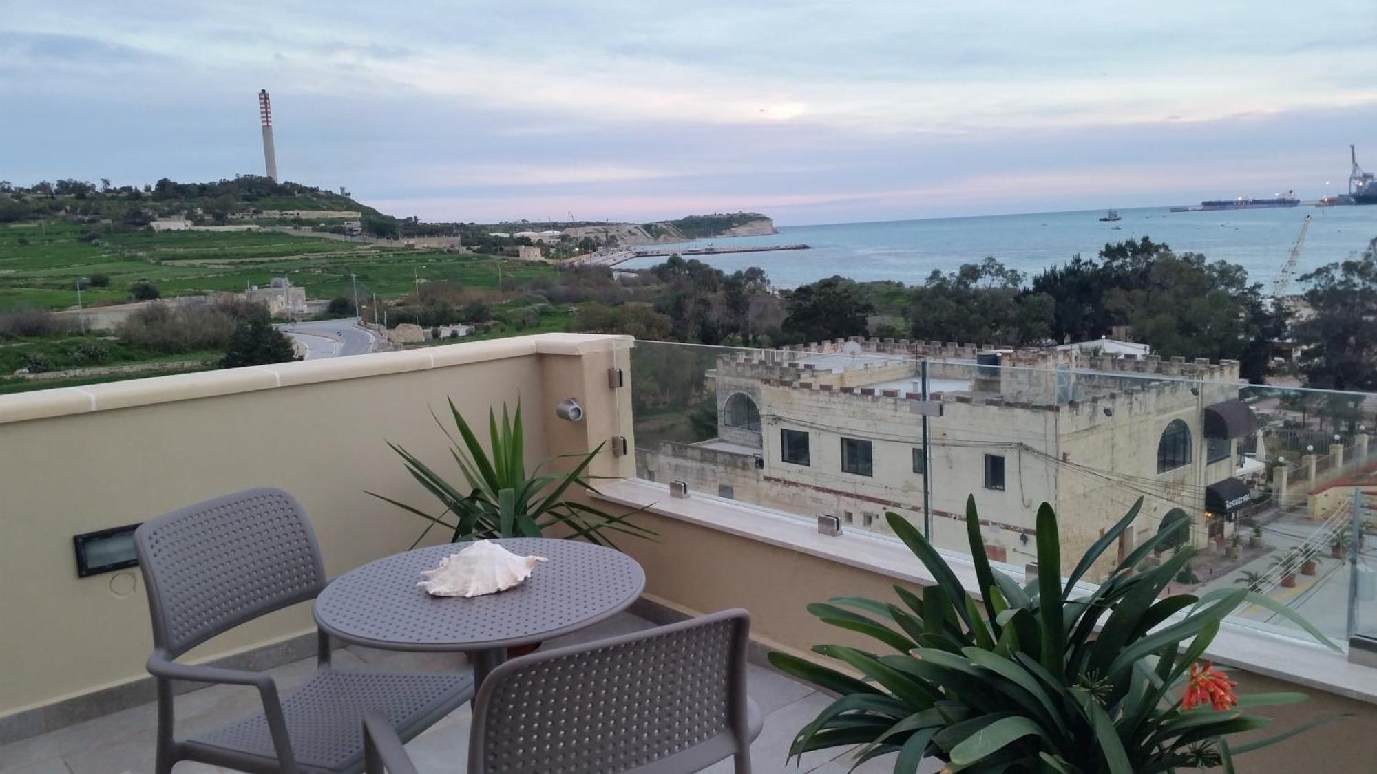 Seagull Penthouse Marsaxlokk Appartement Buitenkant foto
