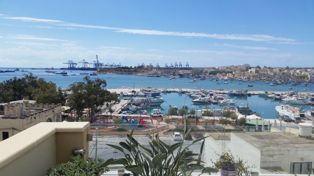 Seagull Penthouse Marsaxlokk Appartement Buitenkant foto