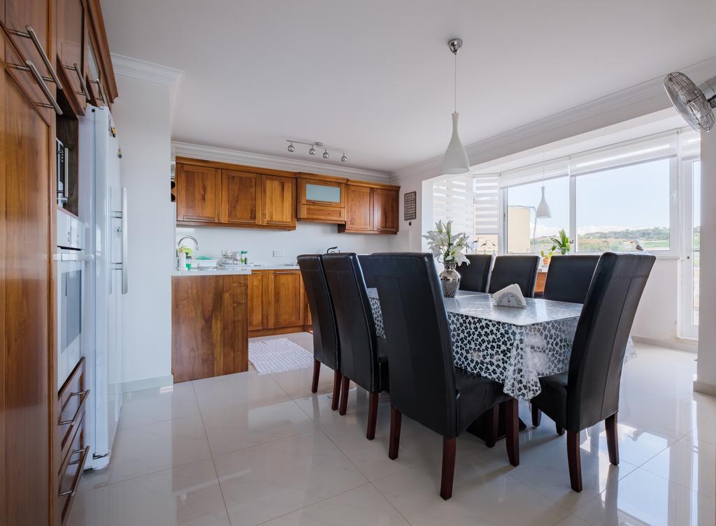 Seagull Penthouse Marsaxlokk Appartement Buitenkant foto